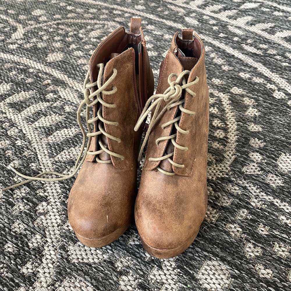 Brown Lace Up Boots size 7